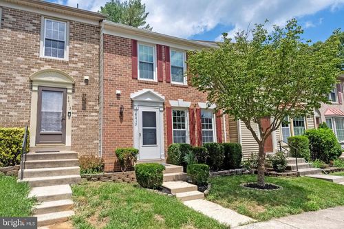 5415 New London Park Dr, FAIRFAX, VA, 22032-3263 | Card Image