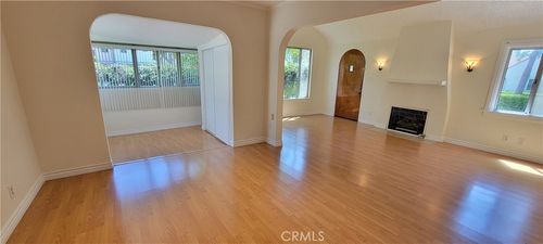 567 South Street, Glendale, CA, 91202 | Card Image