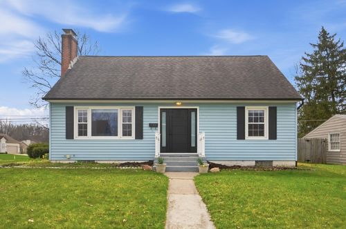 7725 Eastwood St, Reynoldsburg, OH, 43068-2626 | Card Image