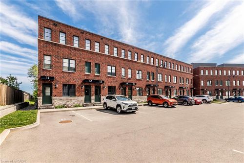 17-290 Barton St W, Hamilton, ON, L8R3P3 | Card Image