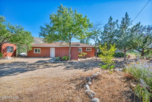 547 N River Ln, Coleville, CA, 96107-9523 | Card Image