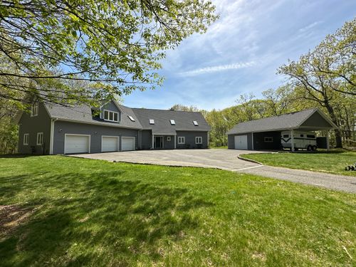 28 Drewbarrie Ln, Easton, CT, 06612-1727 | Card Image
