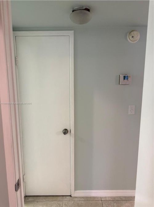 3-1710 Ne 191st St, Miami, FL, 33179-4202 | Card Image