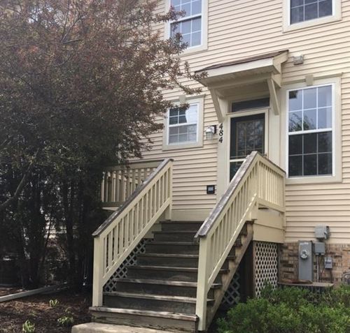 484 Littleton Trl, Elgin, IL, 60120-7006 | Card Image