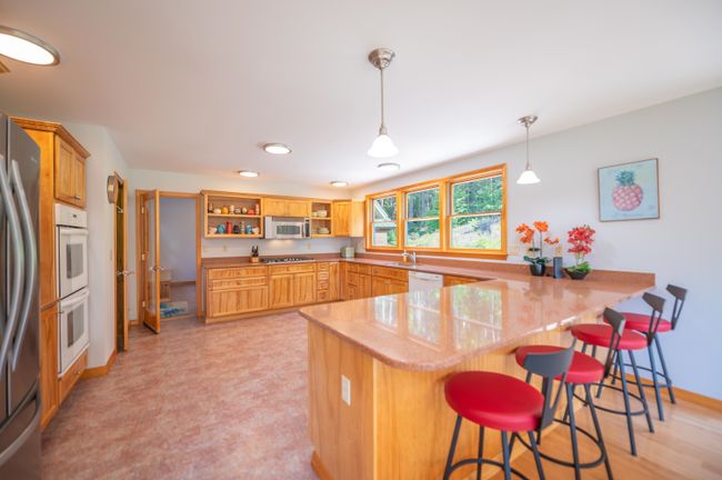 62 Yeaw Rd, House other with 4 bedrooms, 3 bathrooms and null parking in Dover VT | Image 8
