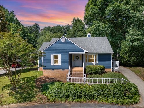 944 Chatfield Dr, Jamestown, NC, 27282-9028 | Card Image