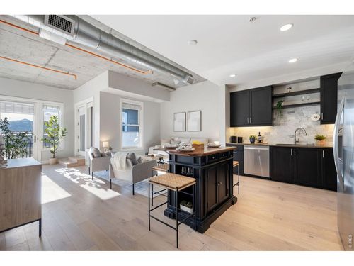 304-3301 Arapahoe Ave, Boulder, CO, 80303-1071 | Card Image
