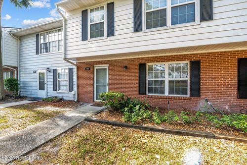 102 Kettering Way, Orange Park, FL, 32073-5819 | Card Image