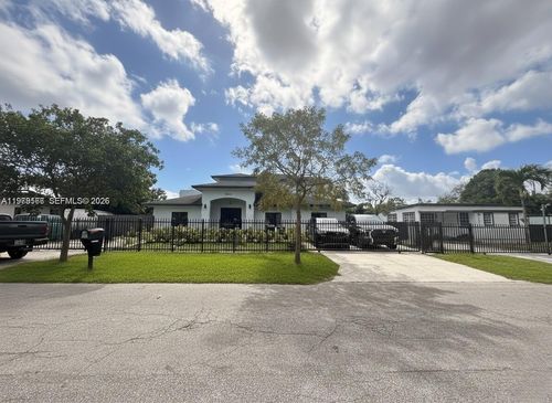 1720 Nw 110th Ter, Miami, FL, 33167-3920 | Card Image
