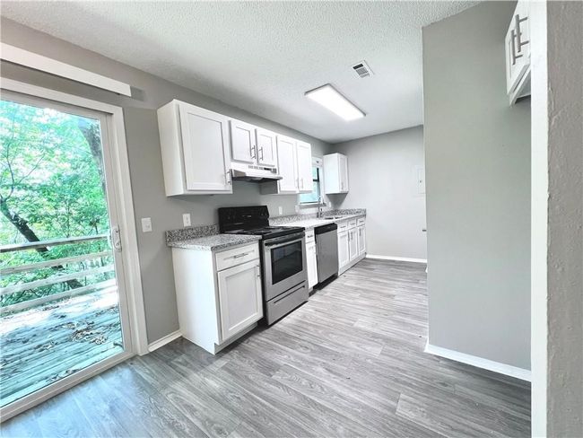 3250 N Kings Cross, Home with 2 bedrooms, 1 bathrooms and null parking in Fayetteville AR | Image 4