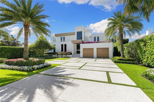 652 Bougainvillea Rd, Naples, FL, 34102-5500 | Card Image