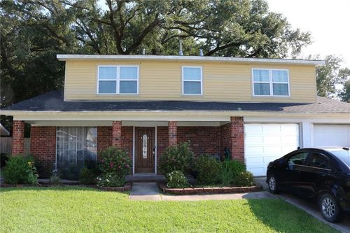 3768 Tara Dr, Destrehan, LA, 70047-5045 | Card Image