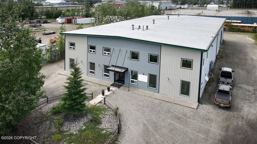 3408 International St, Fairbanks, AK, 99701-7901 | Card Image