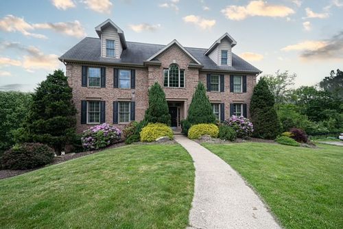 102 Maple Gln, Venetia, PA, 15367-2307 | Card Image