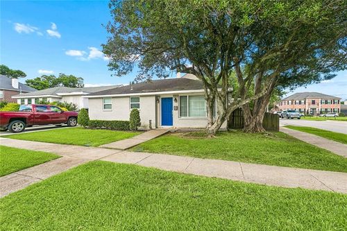 501 Metairie Lawn Dr, Metairie, LA, 70001-2920 | Card Image