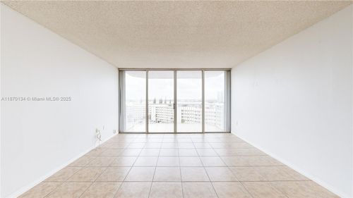 apt-903-18011 Biscayne Blvd, Aventura, FL, 33160-5237 | Card Image