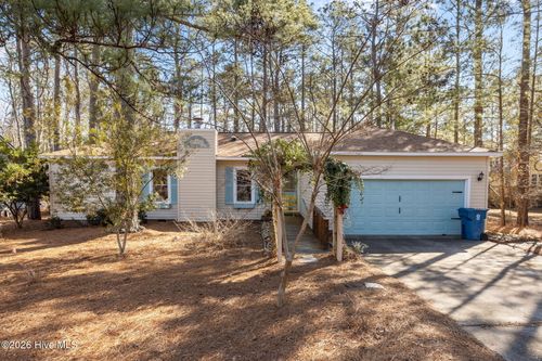 802 Black Swan Rd, New Bern, NC, 28560-6407 | Card Image