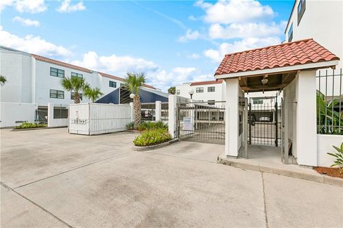 apt-18-8654 Pontchartrain Blvd, New Orleans, LA, 70124-2456 | Card Image