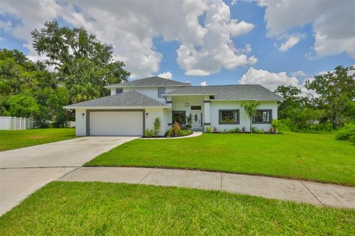 712 Sportsman Park Dr, SEFFNER, FL, 33584-4033 | Card Image