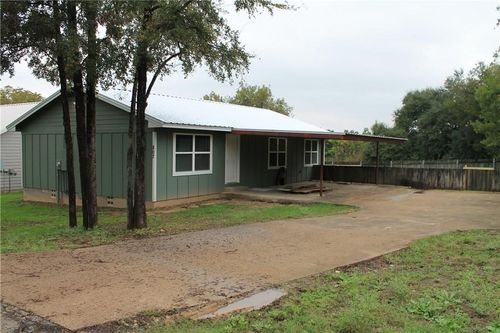 807 Clay St, Glen Rose, TX, 76043-5213 | Card Image