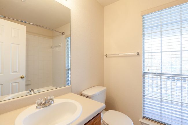 494 Sampson, House other with 4 bedrooms, 3 bathrooms and 4 parking in Kyle TX | Image 21