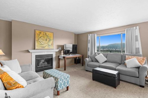 164 S Coeur Dalene St, Spokane, WA, 99201-6440 | Card Image