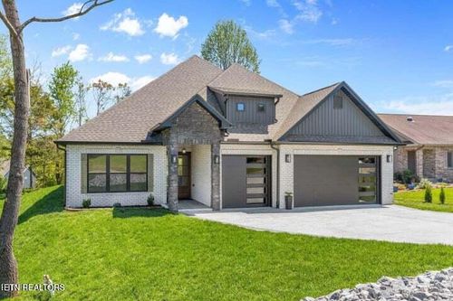 404 Elokwa Pl, Loudon, TN, 37774-3004 | Card Image