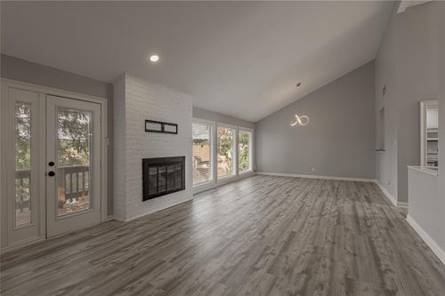 658 Cherry Hills Dr, Huntsville, TX, 77340 | Card Image