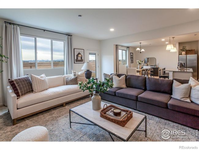 EXAMPLE PHOTO: LIVING ROOM | Image 11