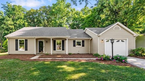 3506 Park Hill Dr, Greensboro, NC, 27410-8453 | Card Image