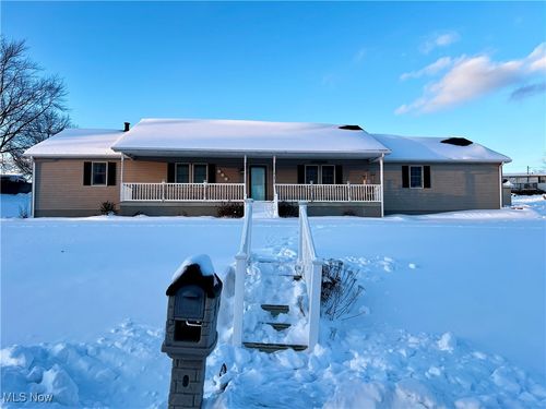 216 Benson Lane, Steubenville, OH, 43952 | Card Image