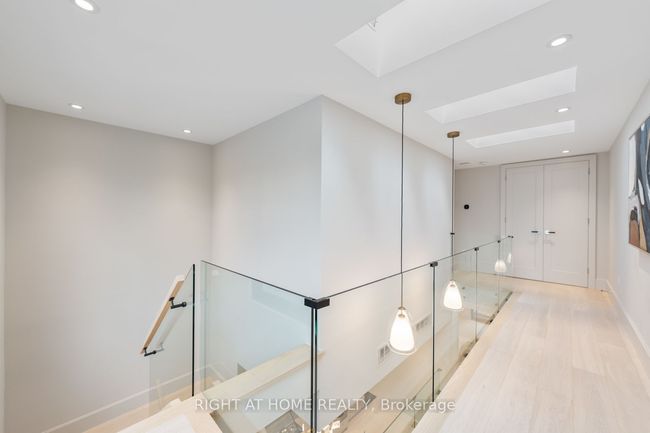 37 Kenilworth Ave, House other with 4 bedrooms, 6 bathrooms and 1 parking in Toronto ON | Image 42