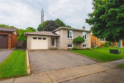 27 Ludlow Cres, Brantford, ON, N3P1V2 | Card Image