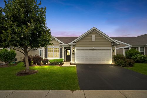 621 Pleasant Dr, Shorewood, IL, 60404-9576 | Card Image