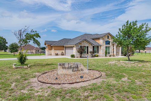 108 Westfield Rnch, La Vernia, TX, 78121-5718 | Card Image