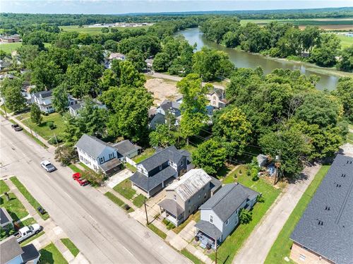 627 River St, Franklin, OH, 45005-2740 | Card Image