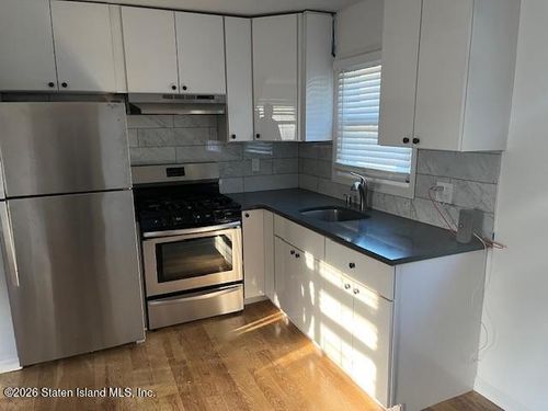 241 Dubois Ave, Staten Island, NY, 10310-2615 | Card Image
