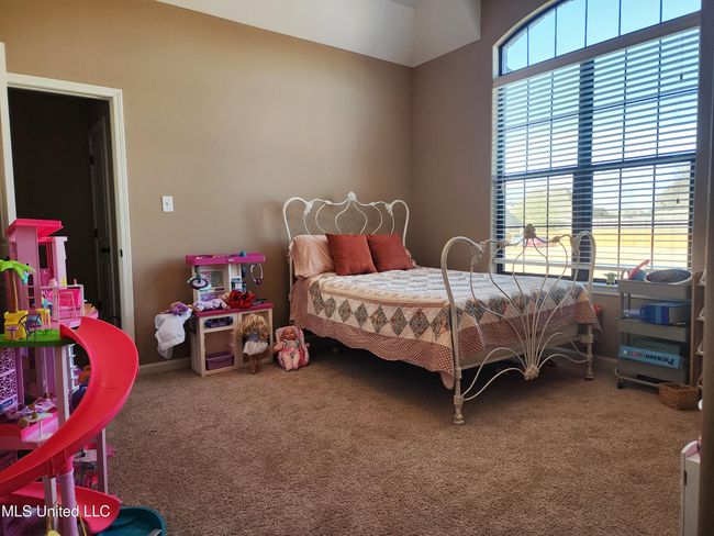 Bdrm Up | Image 25