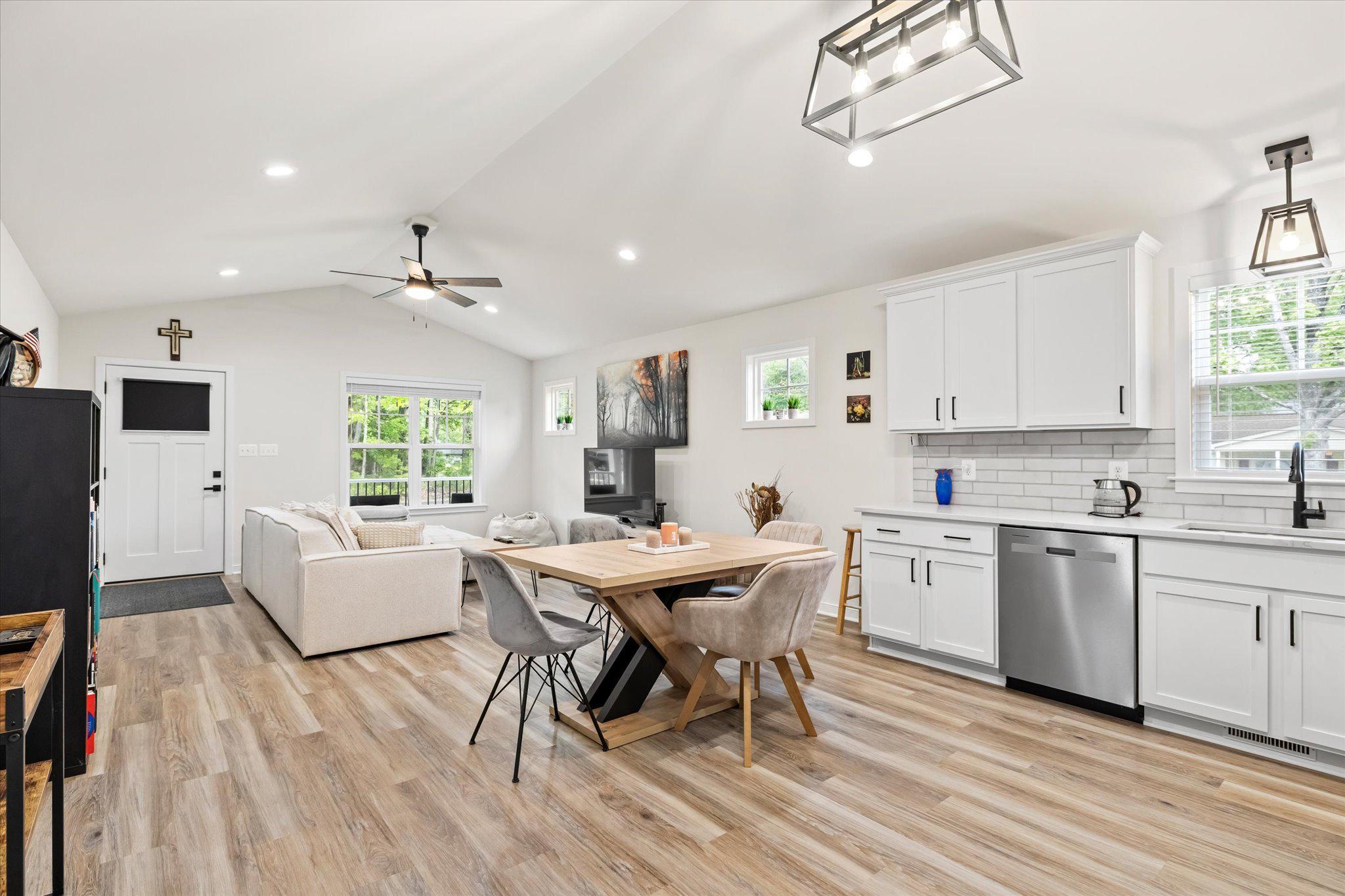 Residential in COLONIAL BEACH 3