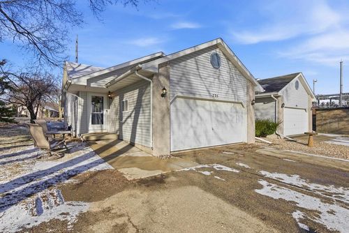 735 Athletic Way, Sun Prairie, WI, 53590-1284 | Card Image