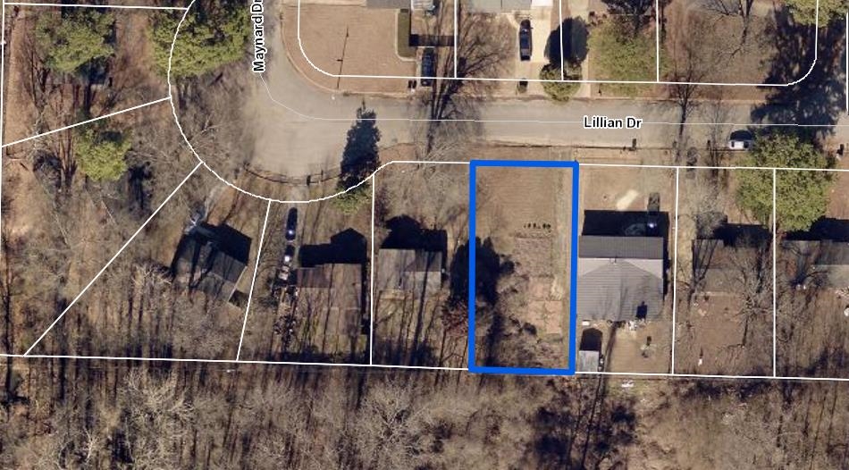 Lillian Dr, Memphis, TN 38109