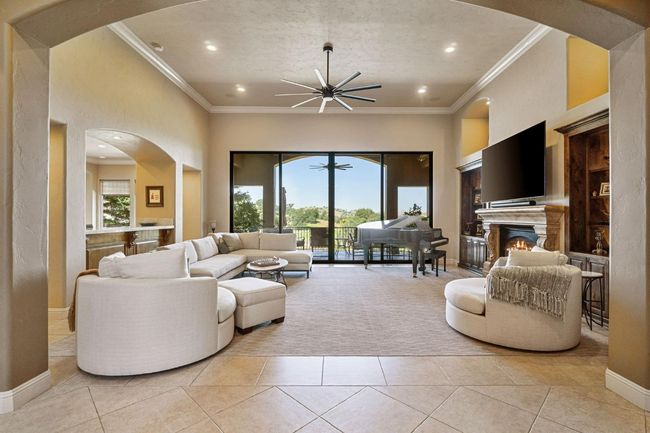 21788 Brighton Crest Dr, House other with 5 bedrooms, 0 bathrooms and null parking in Friant CA | Image 6
