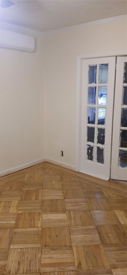 8825 Lyman St, Queens Village, NY, 11427-2713 | Card Image