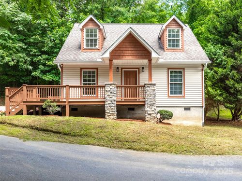 15 Stone Cottage Rd, Asheville, NC, 28806-8890 | Card Image