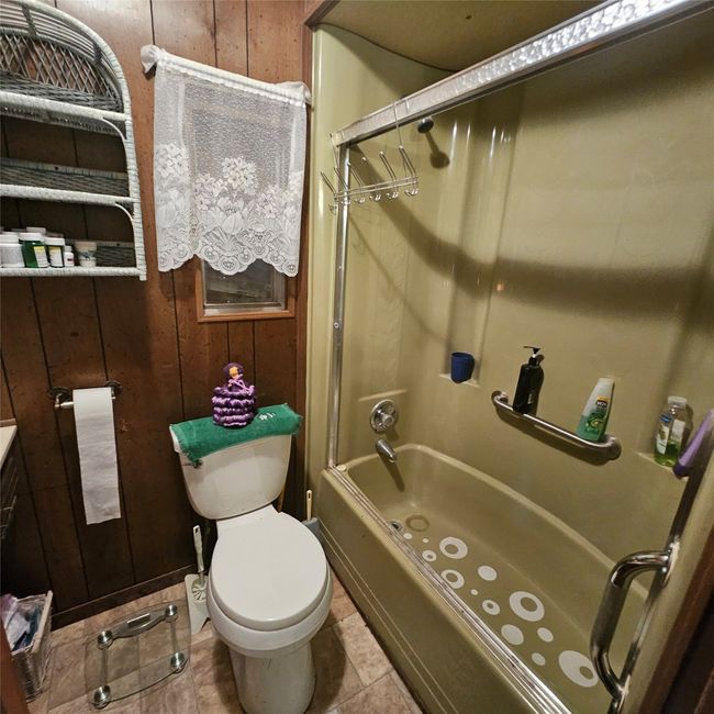 615 N Harvey St, House other with 3 bedrooms, 2 bathrooms and null parking in Breckenridge TX | Image 18