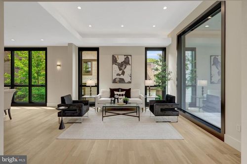 1853 Massachusetts Ave, MCLEAN, VA, 22101-4906 | Card Image
