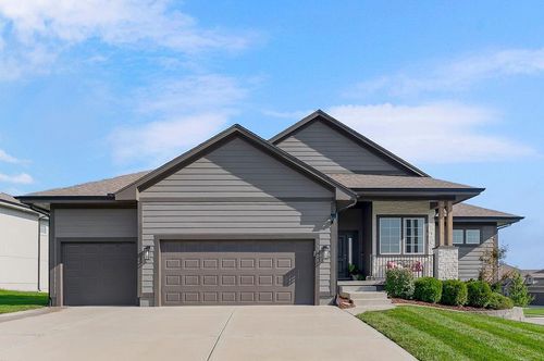 19504 W 116th St, Olathe, KS, 66061-6693 | Card Image
