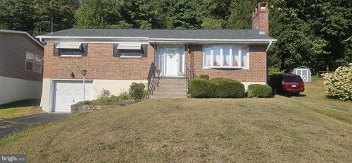 714 Port Carbon Saint Clair Hwy, POTTSVILLE, PA, 17901-8627 | Card Image