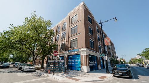 208-1502 W Ainslie Street, Chicago, IL, 60640 | Card Image