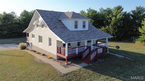 30314 State Highway 16, Jerseyville, IL, 62052-6461 | Card Image